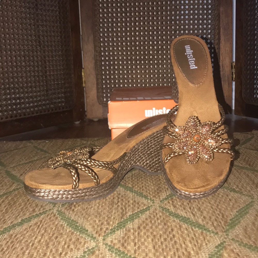 Unlisted Sandals - Picture 5 of 6
